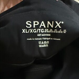 SPANX Get Moving Black Leggings